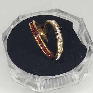 Elegant Gold and Red Women's Ring